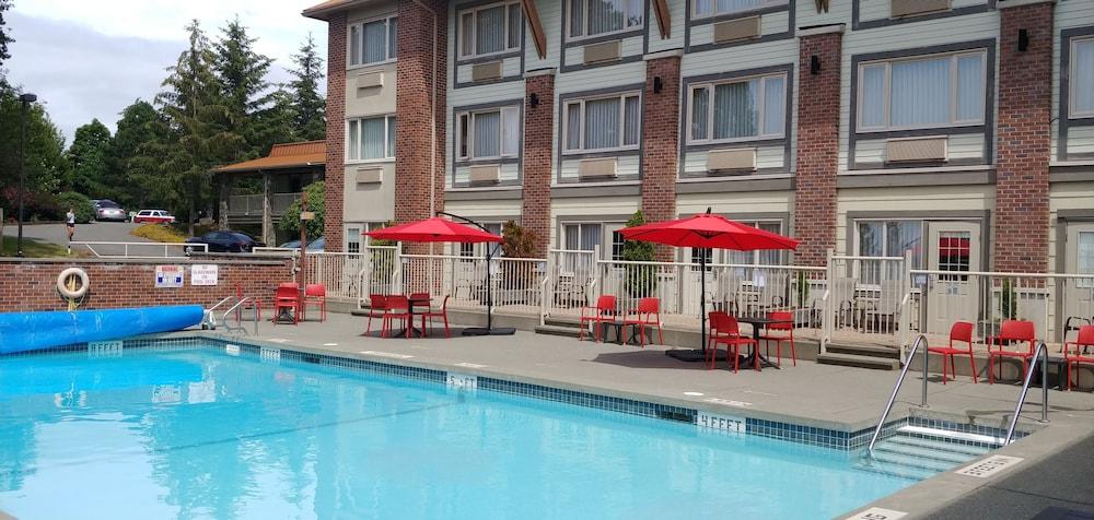 Holiday Inn Victoria - Elk Lake By Ihg Saanich Bagian luar foto